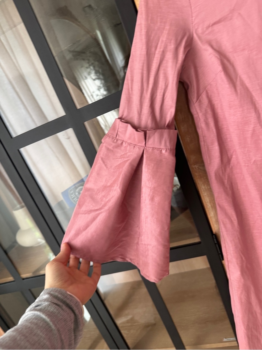 Mini dress bell long sleeve satin textured rose dusty shower ruffle statement - Picture 2 of 5